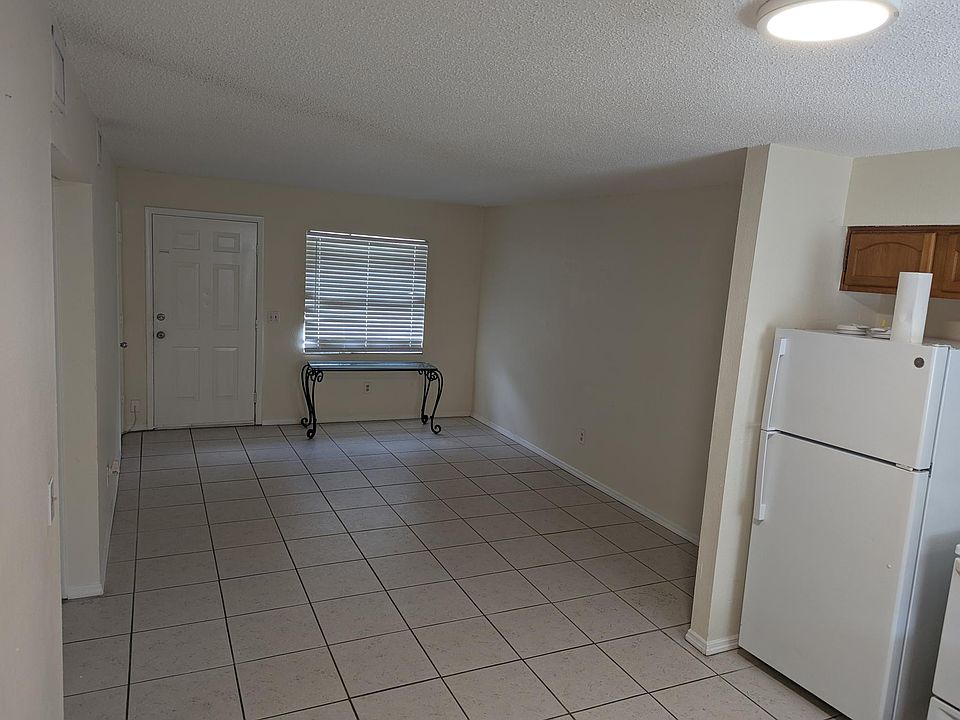 1st image of 7621 Pennsylvania Dr #A