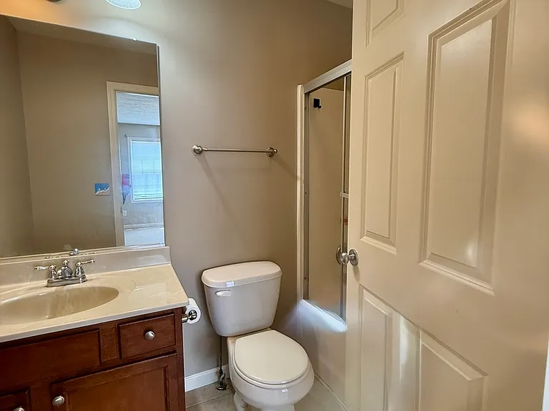 1112 Ekstam Dr #4 — Photo 16