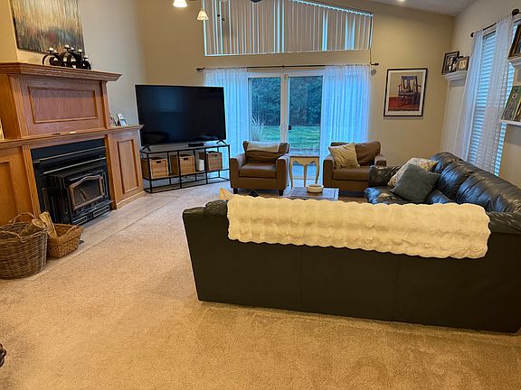 4th image of 501 Bristol Ct