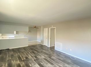 6092 Lime Ave APT C, Cypress, CA 90630
