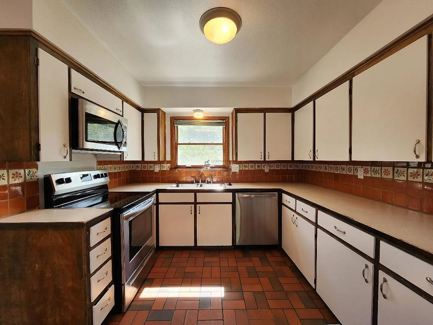 1207 Calle Luna — Photo 2