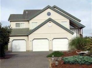 111 Sand Dune Ave SW, Ocean Shores, WA 98569