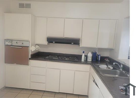 2nd image of 3825 Douglas Macarthur Rd NE
