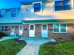 1412 Silver Ct, Hamilton, NJ 08690