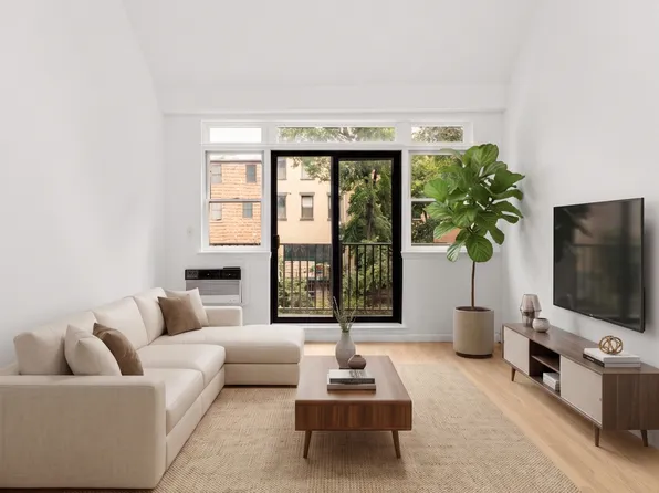 125 Bergen Street image 1 of 12