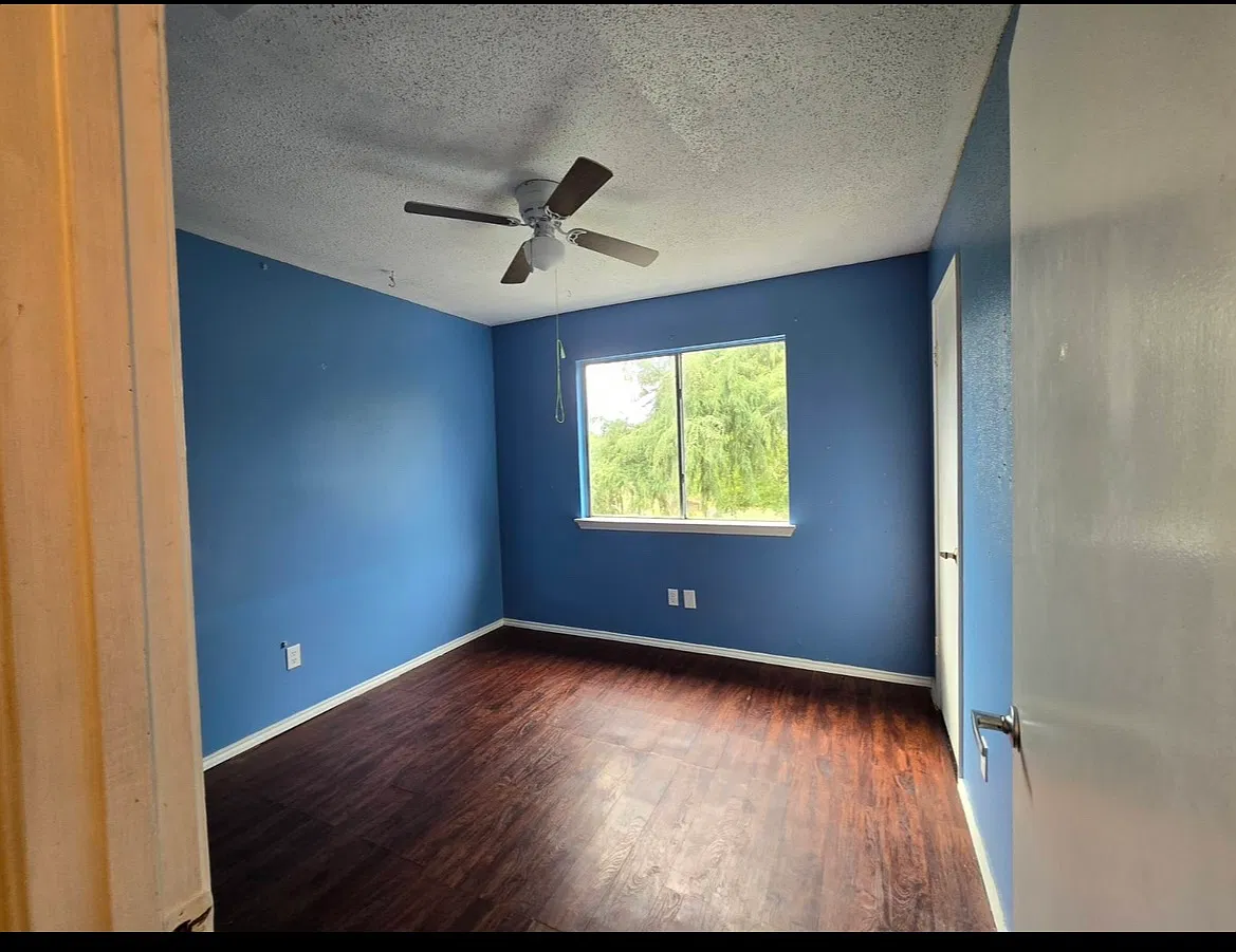 3 bed, 2.5 bath, 1528 sqft, $1,700 — Photo 4