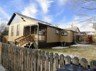 703 W State St, Rawlins, WY 82301