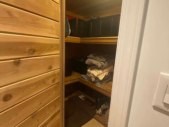 3rd image of 216 Eckford St #1BB