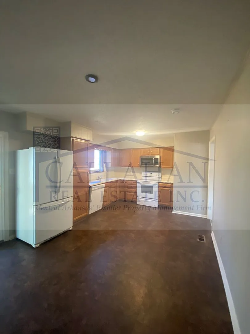 Sherwood 3 Bedroom Home — Photo 2