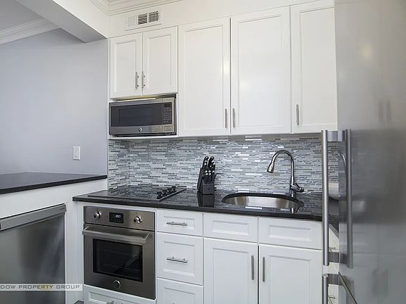 3rd image of 80 Park Ave APT 3C