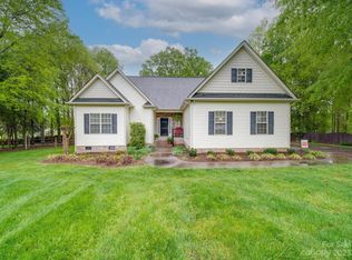 3328 Harvey Ln, Monroe, NC 28110