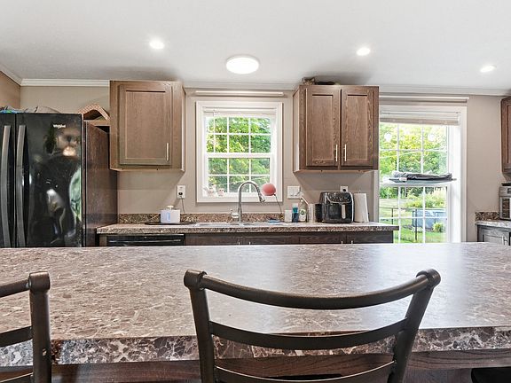 3rd image of 70 Mcquilkin Road