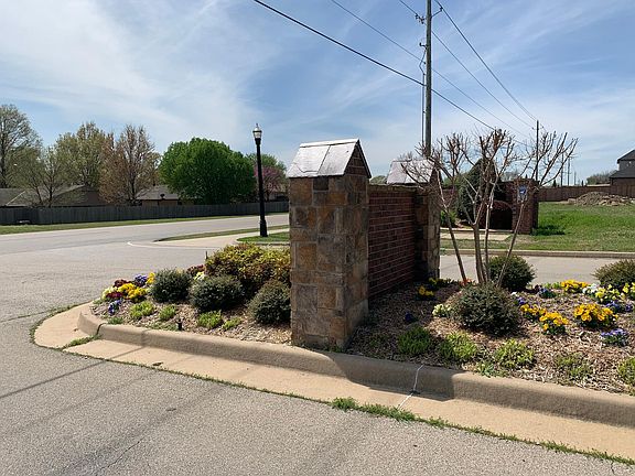 5th image of 6233 Sawgrass Dr