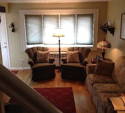 4th image of 119 Brooklyn Ave