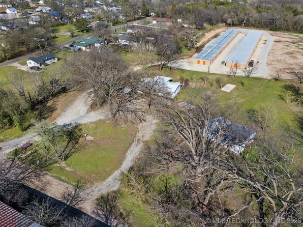 221 Pine Ave, Stratford, OK 74872