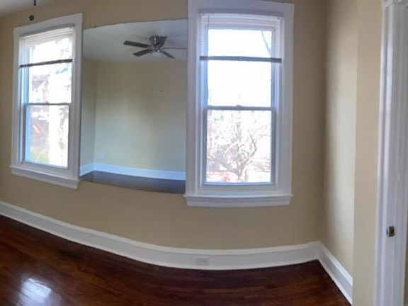 3rd image of 5405 N Fairhill St