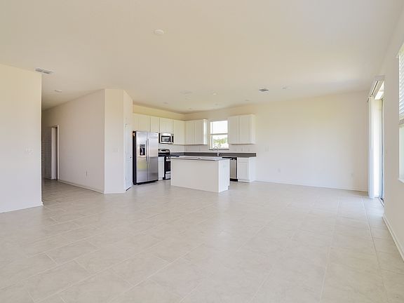 3rd image of 33513 Sky Blossom Cir