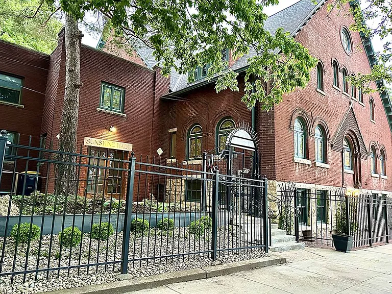 706 W Pennway St #A — Photo 1