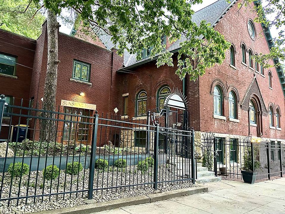 1st image of 706 W Pennway St #A
