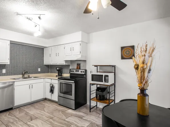 4414 Westminster Dr, Irving, TX 75038