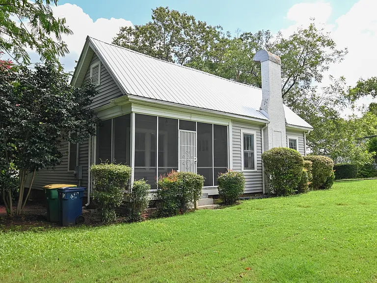 1095 Oconee St — Photo 6