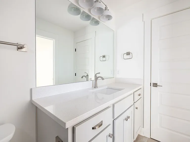 326 E Trinity Ln #B — Photo 25