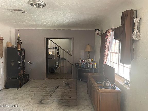 3rd image of 544 Barcelona Dr