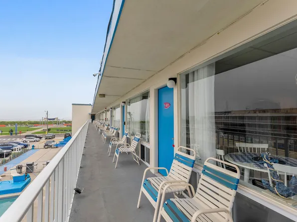 6701 Atlantic Ave #301, Wildwood Crest, NJ 08260
