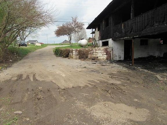 5th image of 153 Highway 3284