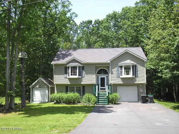 115 Hickory Ln, Shohola, PA 18458