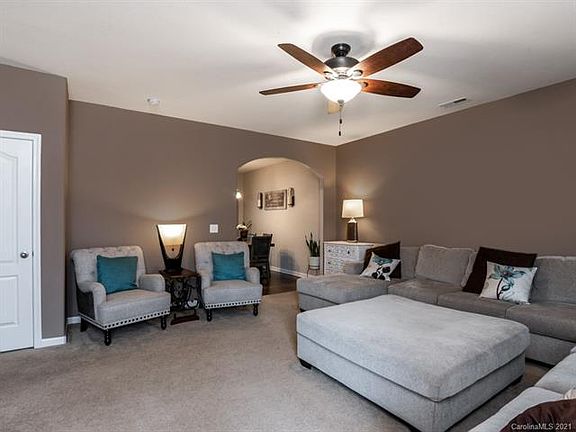 5th image of 7633 Mockernut Dr #33