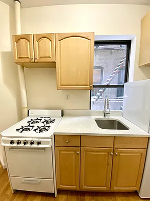 Rented by Corcoran | media 11