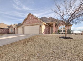 640 Spavinaw Ln, Edmond, OK 73025