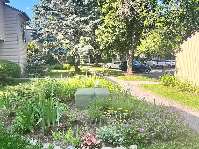 5 Lexington Grn #5 — Photo 45