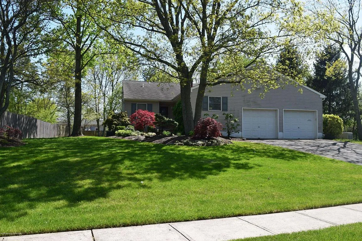 408 Crestview Ter photo 1