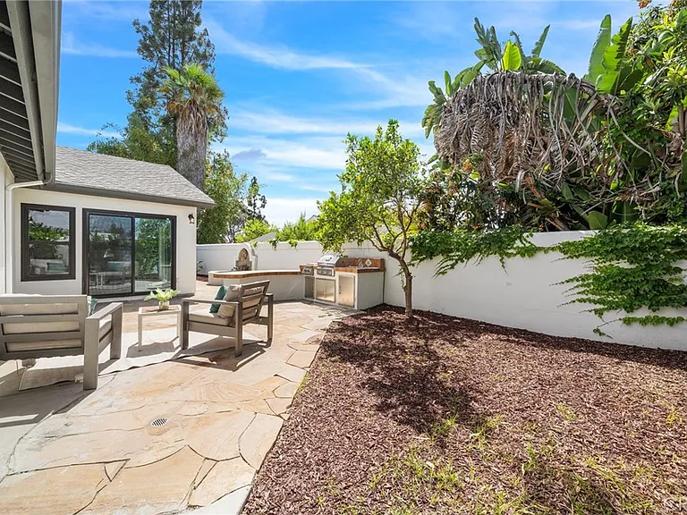 25981 Cordillera Dr — Photo 20