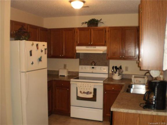 5th image of 8931 Chesham Dr