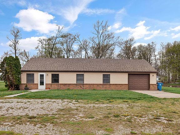 2nd image of 6237 Seaman Rd