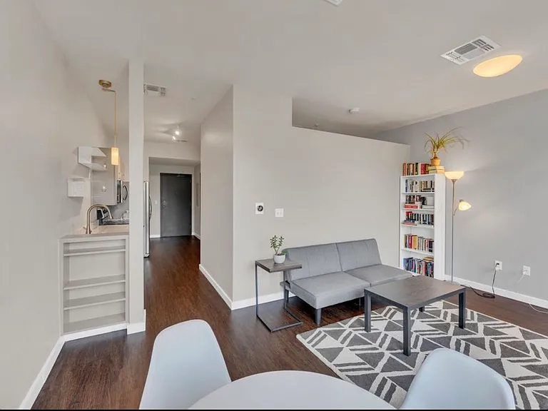 1900 12th Ave S #311 — Photo 5