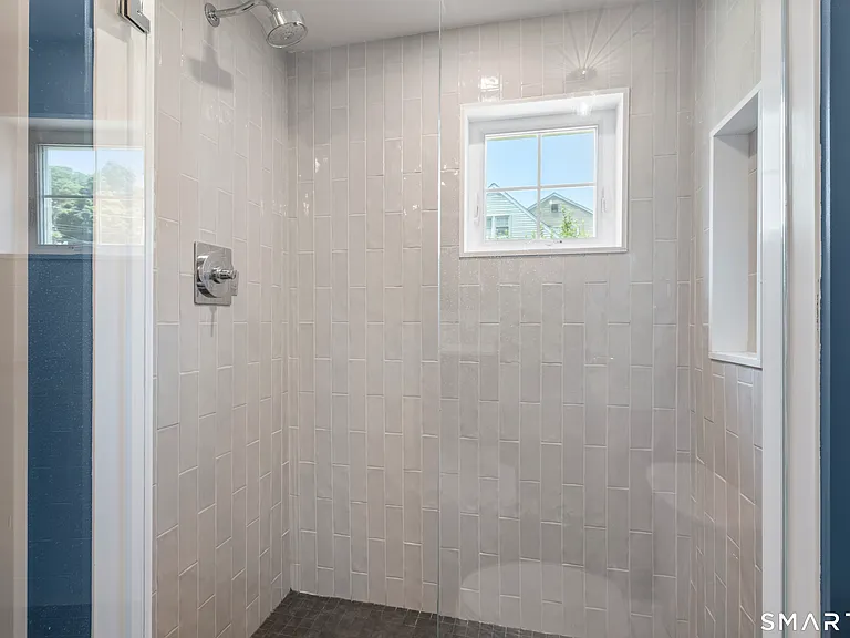 16 Saint Charles Ave — Photo 15