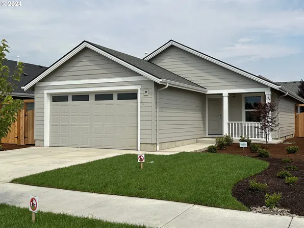 1704 SE Salmonberry Ave #26, Dallas, OR 97338