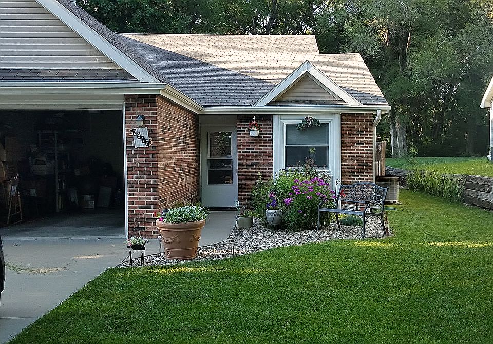 Beautiful front yard