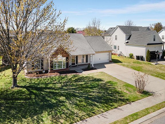 4th image of 1424 Colyn Ave