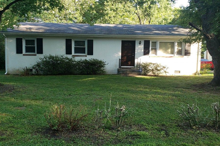 1st image of 26165 Barnes Ct