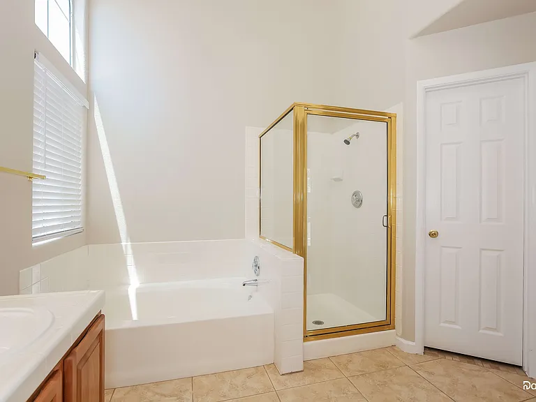 1311 Hill Spring Ct — Photo 10