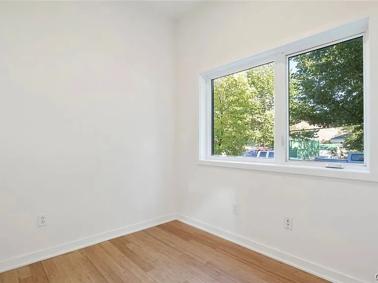 621 Otisco St — Photo 21