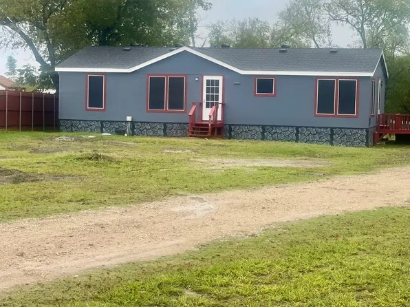 5197 County Road 547, Nevada, TX 75173