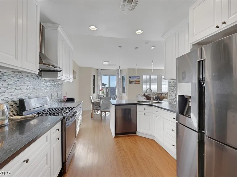 4626 Camden Bridge St — Photo 16