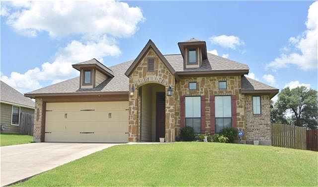 1st image of 911 Cobble Gate Dr