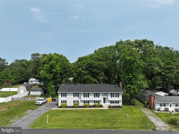 7814 Linthicum Rd, Pasadena, MD 21122